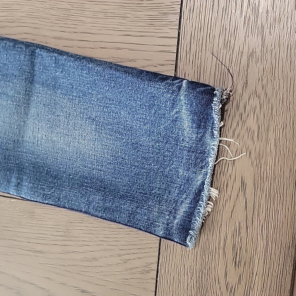 Veronica Beard "Ines" Rhinestones Girlfriend Side Crop Jeans Size 25 - Picture 11 of 16